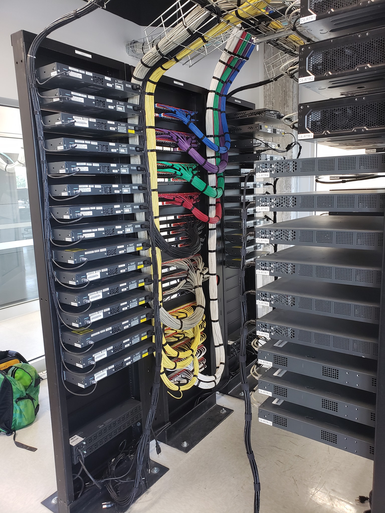 Câblage réseau et fibre optique Perron Télécom